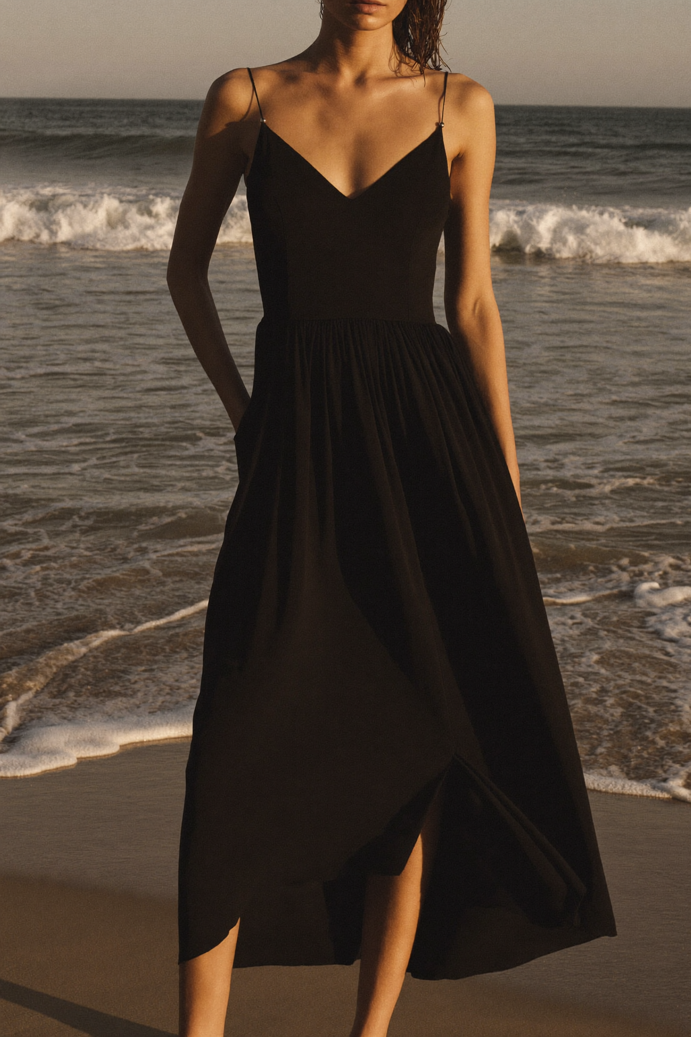 Vestido Caribe Noir - Playa caribeña al atardecer - NØIR SÄN